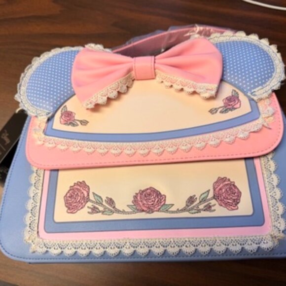 Loungefly Minnie Floral Crossbody with Lace Ears. NWT - Picture 2 of 5